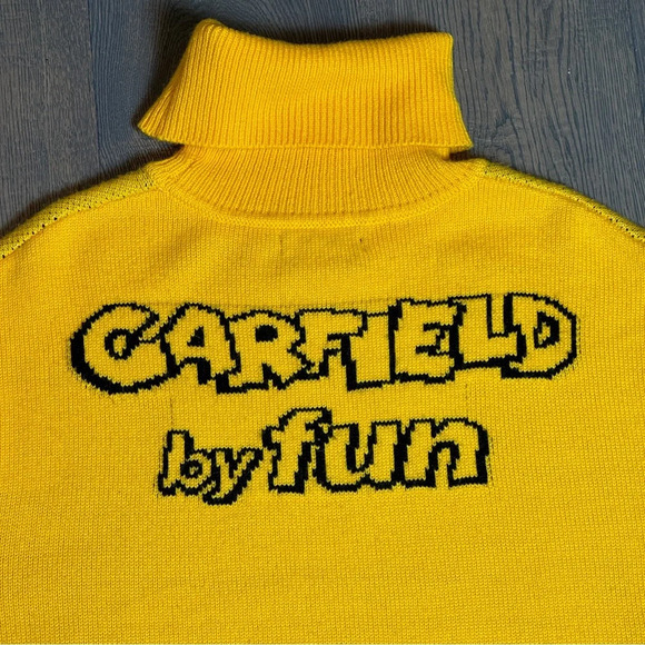Garfield x fun Turtleneck Sweater Size M Streetwear Graphic Novelty Heavyweight - Picture 8 of 13